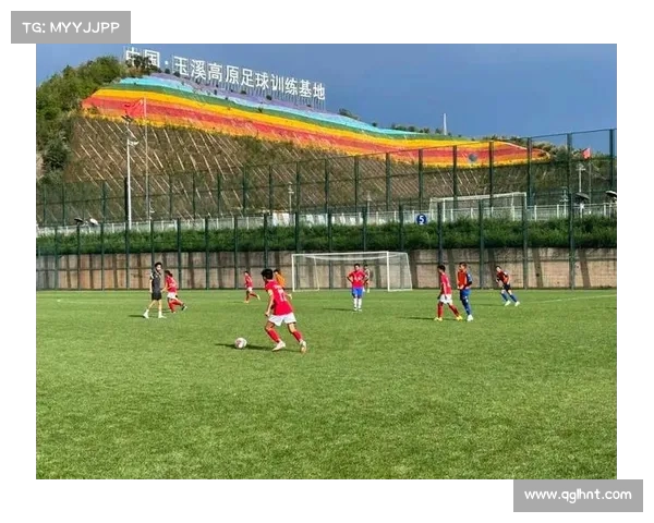 邓卓翔:球员们全力以赴 玉昆主场作战具备明显优势 邓卓翔:球员们全力以赴 玉昆主场作战具备明显优势